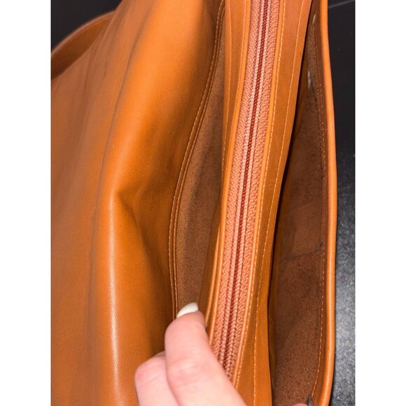 Coach Vintage Tan Leather Crossbody Bag - Picture 6 of 7